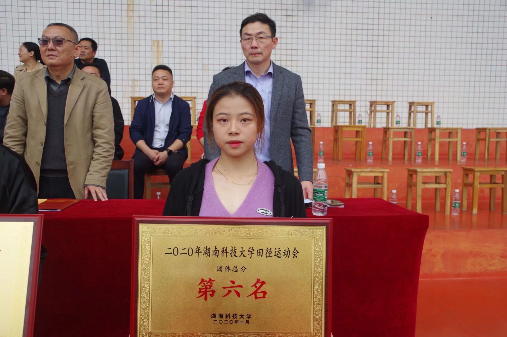 24fb6de3f69140299cb784ef5d1793f1.jpg -69a9d0367cdfc89c.jpg