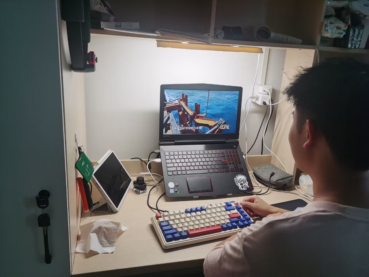 ef3ea491312c4bdb8b8b75be57e232e0.jpg ef3ea491312c4bdb8b8b75be57e232e0.jpg