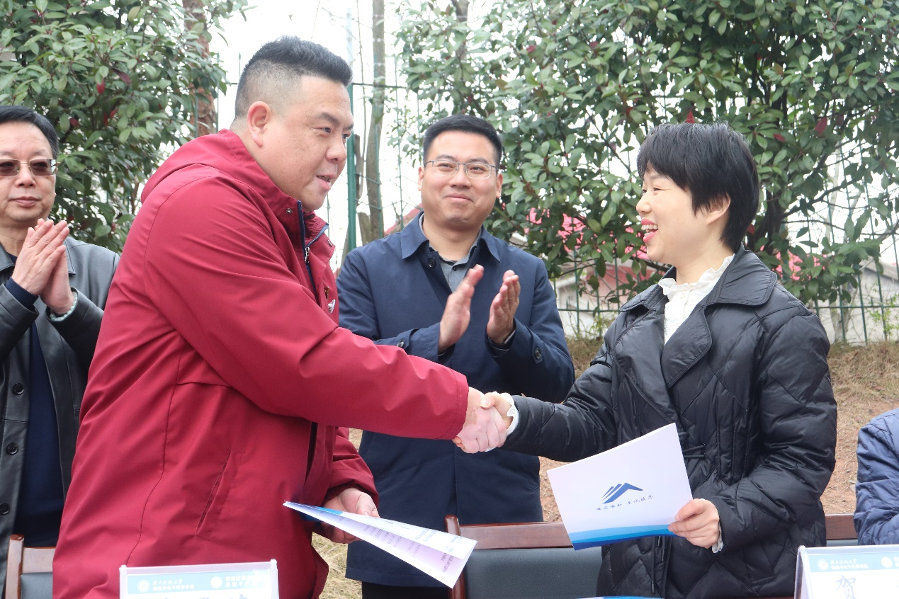 505312f91a9342c3a0f0b521d38e0f11.png 505312f91a9342c3a0f0b521d38e0f11.png